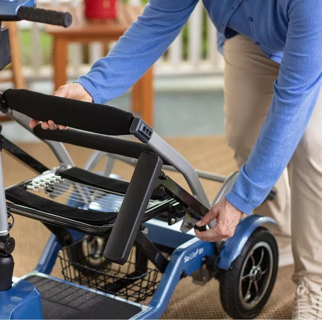 Journey So Lite® Folding Power Scooter (black/blue) SKU: 08474BLU